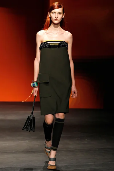 Look 3